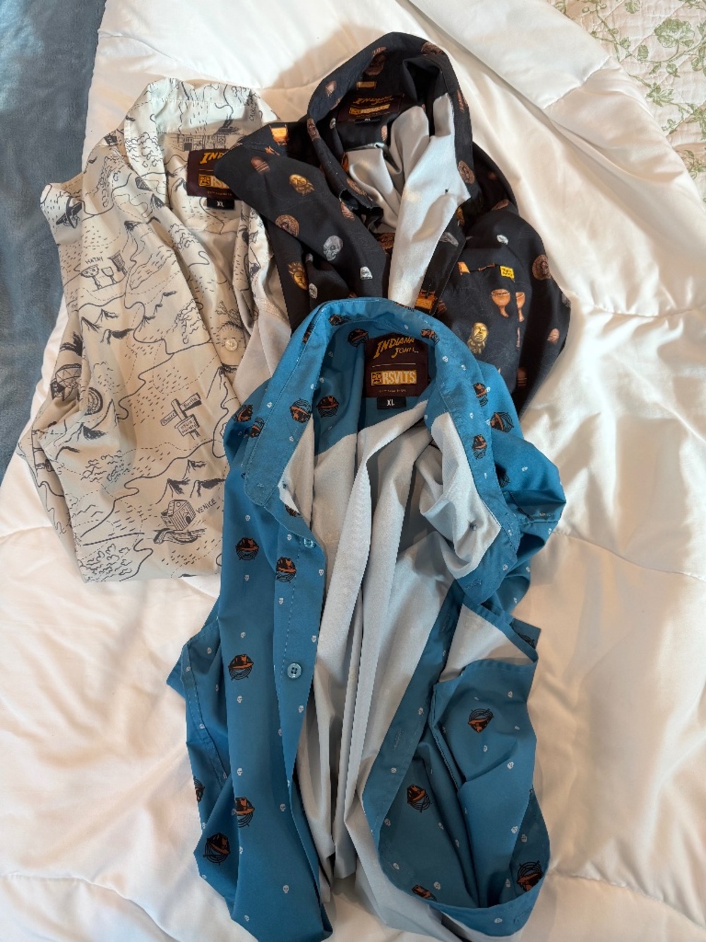 RSVLTs XL Indiana Jones Pre Owned Shirts
